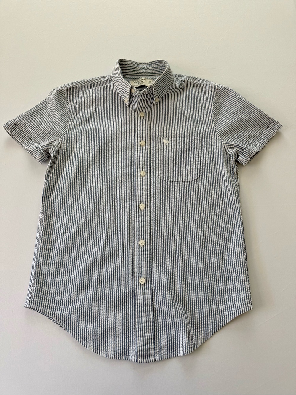 Abercrombie & Fitch Blue and White Striped Seersucker Button-Down Shirt